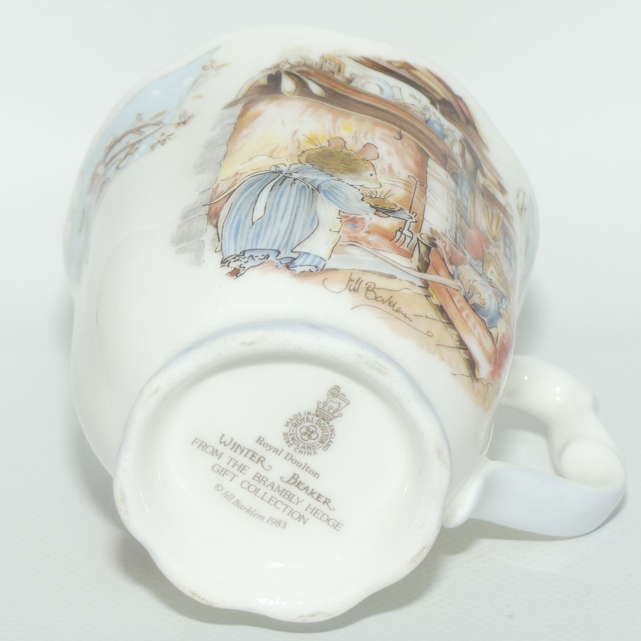 Royal Doulton Brambly Hedge Giftware | Winter handled beaker | boxed