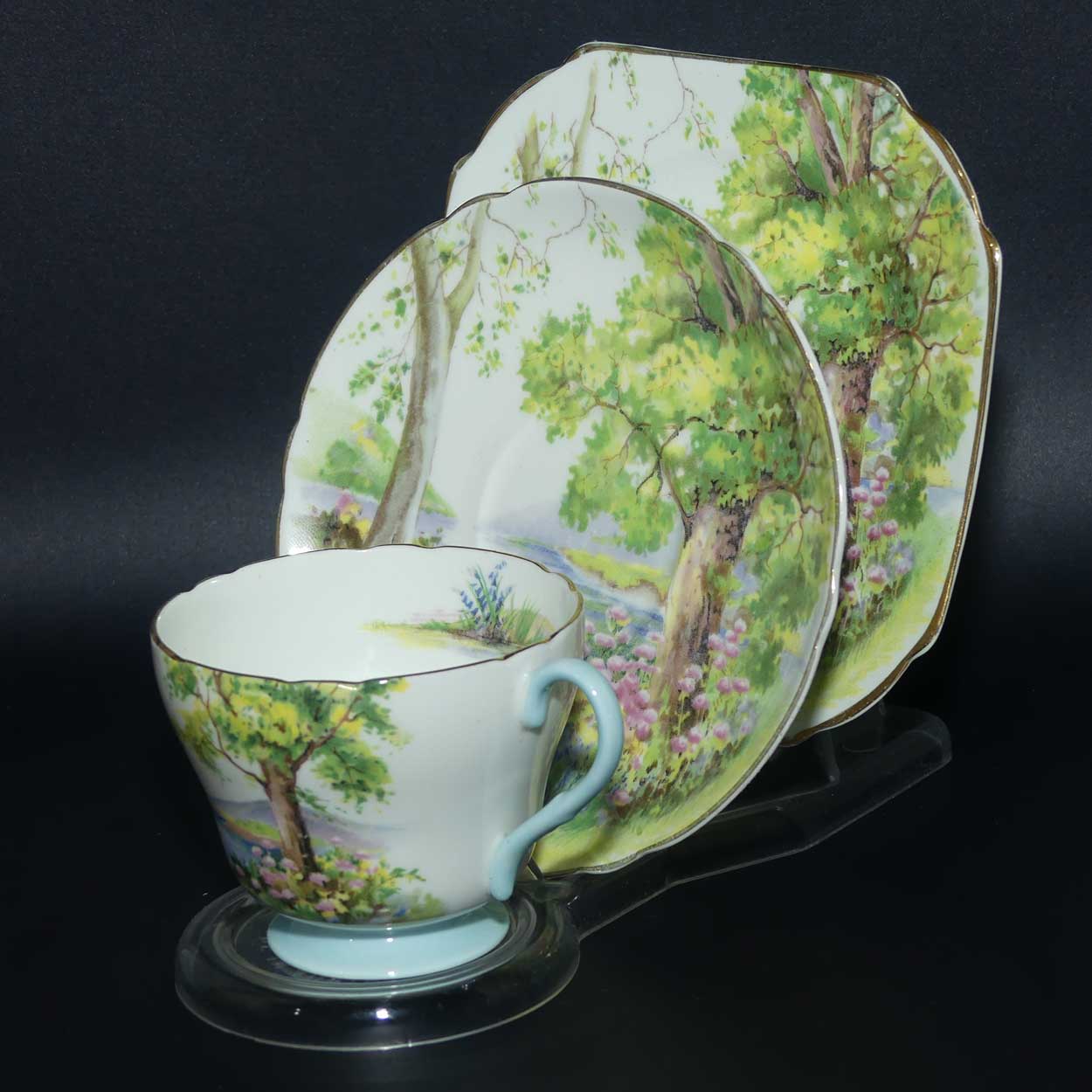 Shelley Richmond shape Woodland pattern trio | Gilt Trim | 13348