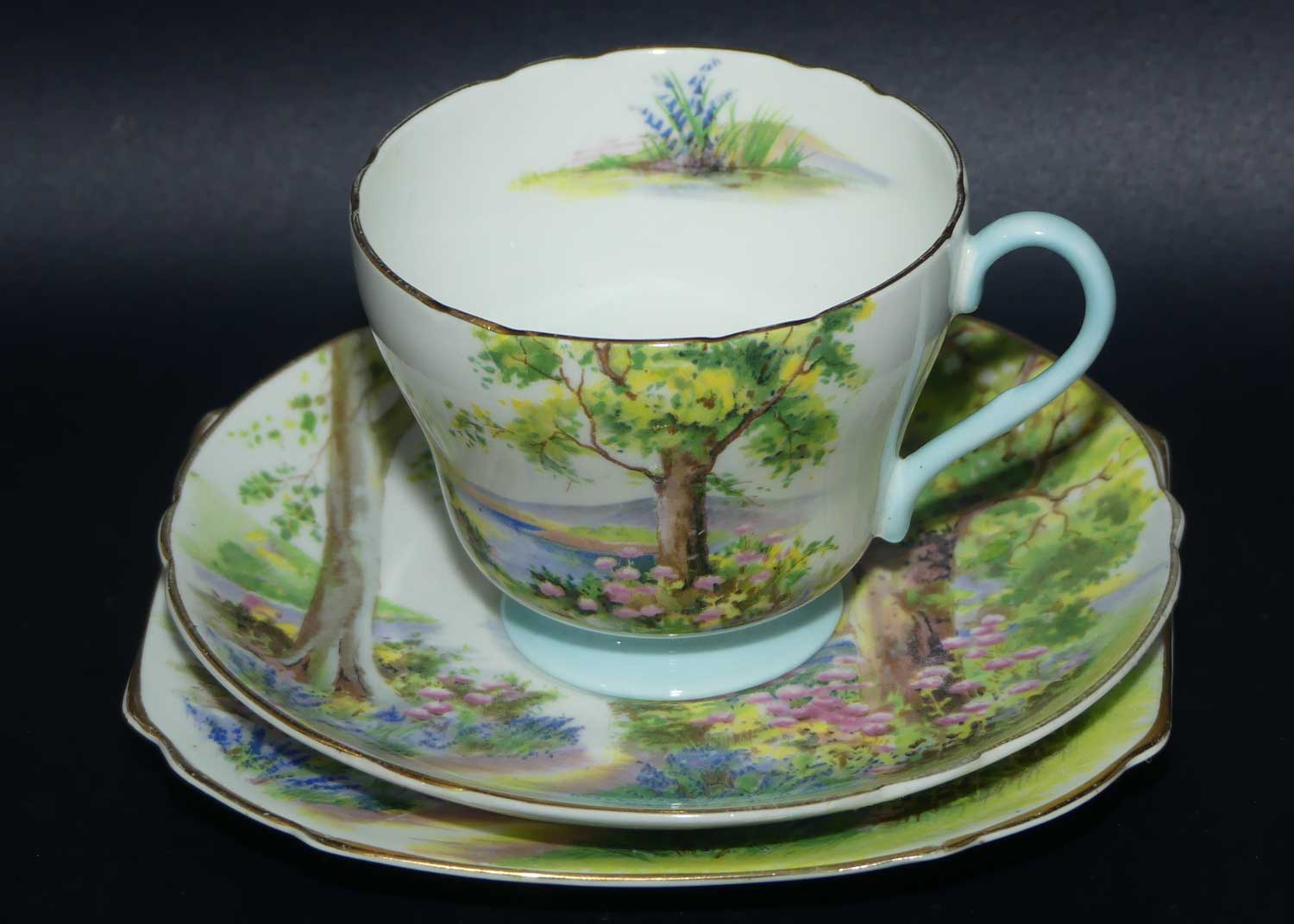 Shelley Richmond shape Woodland pattern trio | Gilt Trim | 13348