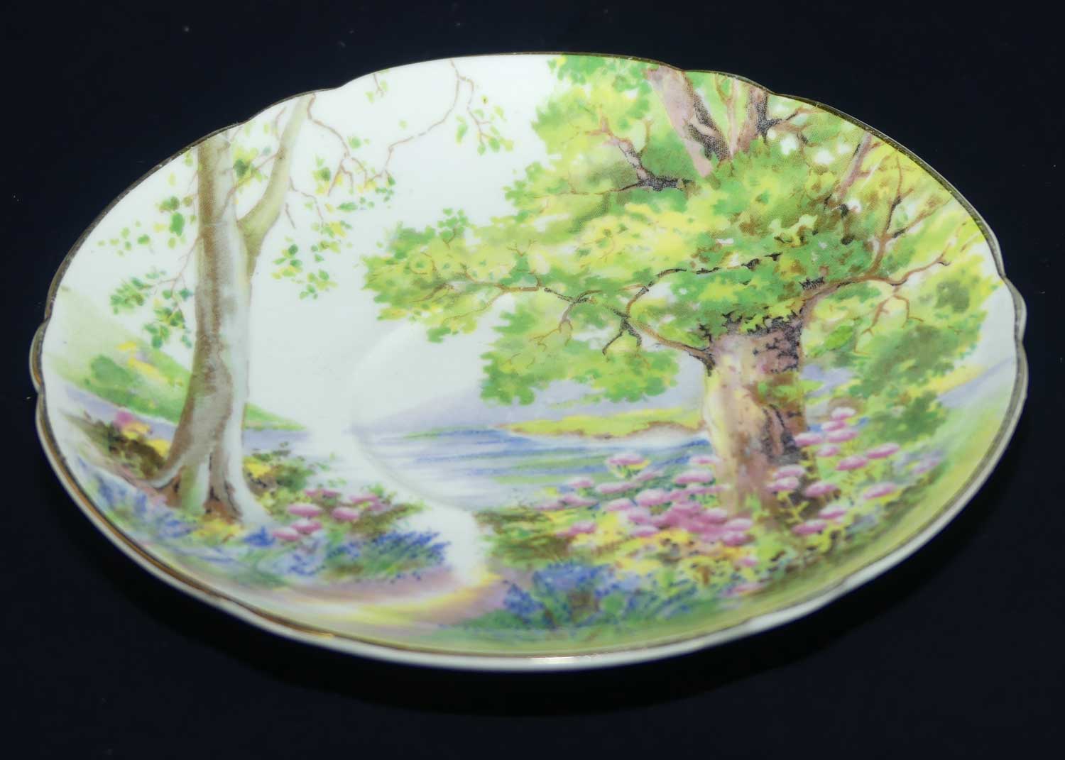 Shelley Richmond shape Woodland pattern trio | Gilt Trim | 13348