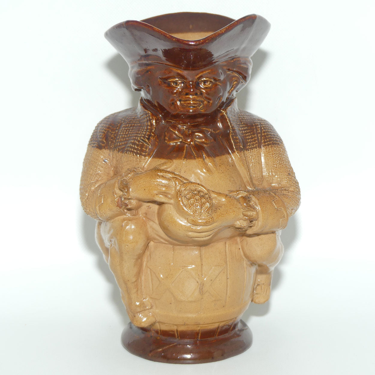 X6365 Doulton Lambeth Toby XX toby jug | Hand holds jug of Ale
