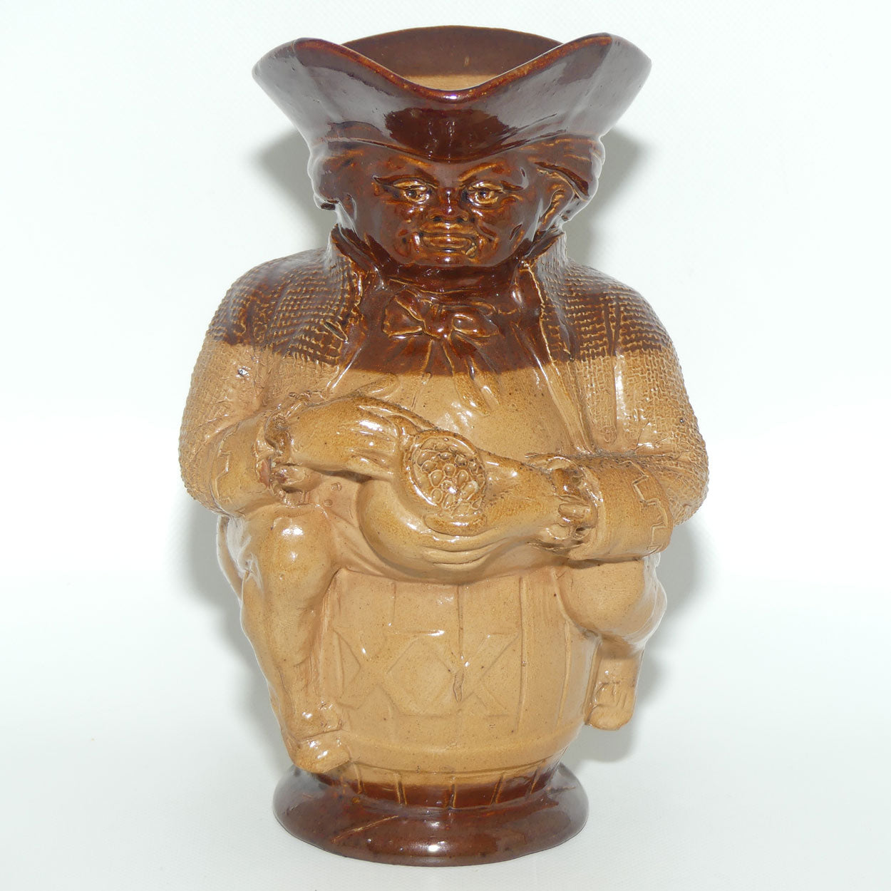 X6365 Doulton Lambeth Toby XX toby jug | Hand holds jug of Ale
