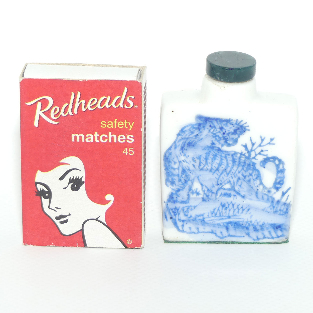 Chinese square shape snuff bottle with greenstone stopper | Tiger Scene