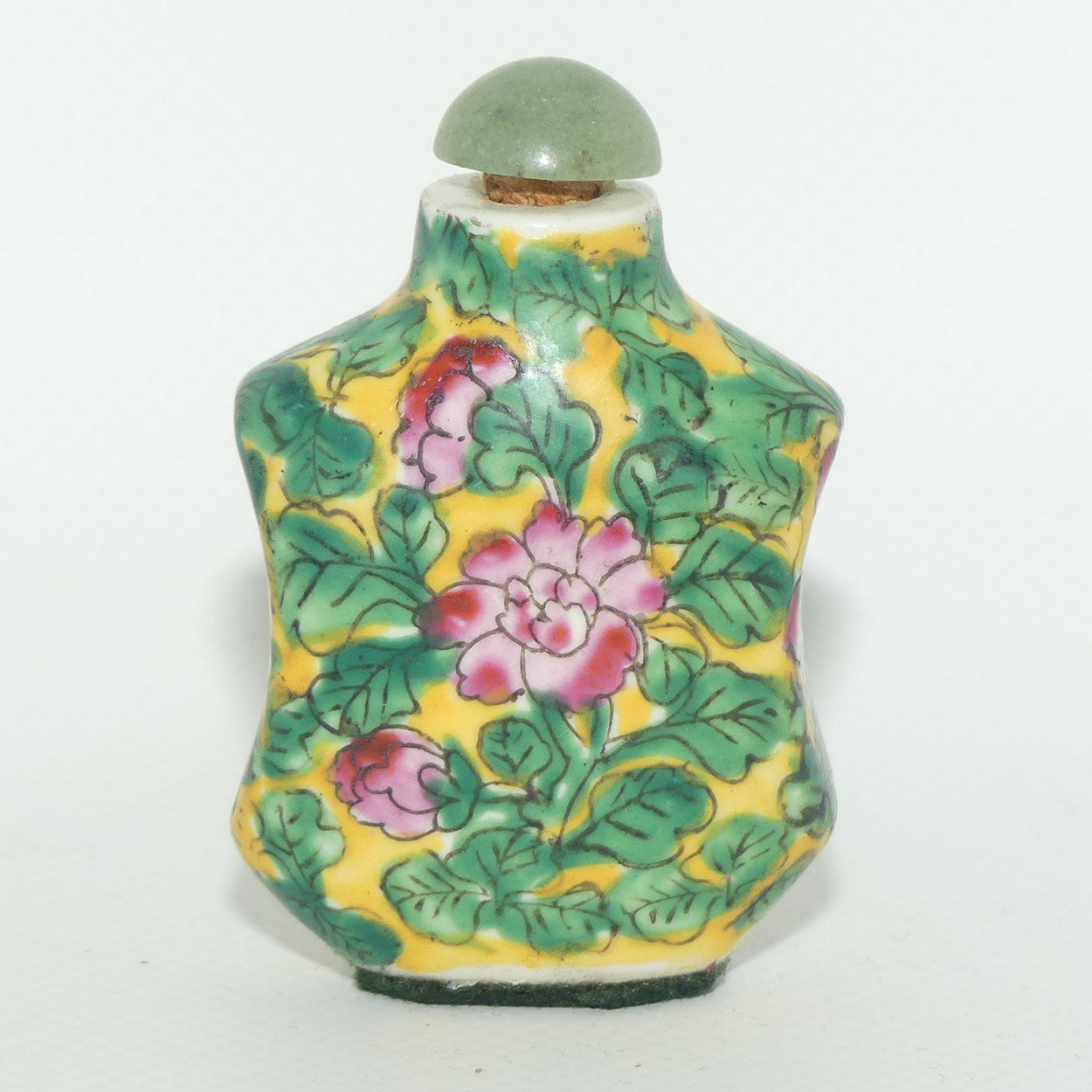 Chinese snuff bottle with stopper | Famille Rose and Vert