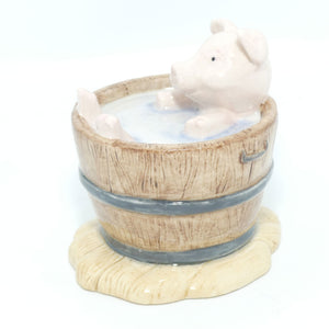 Beswick Beatrix Potter Yock-Yock in the Tub BP10a