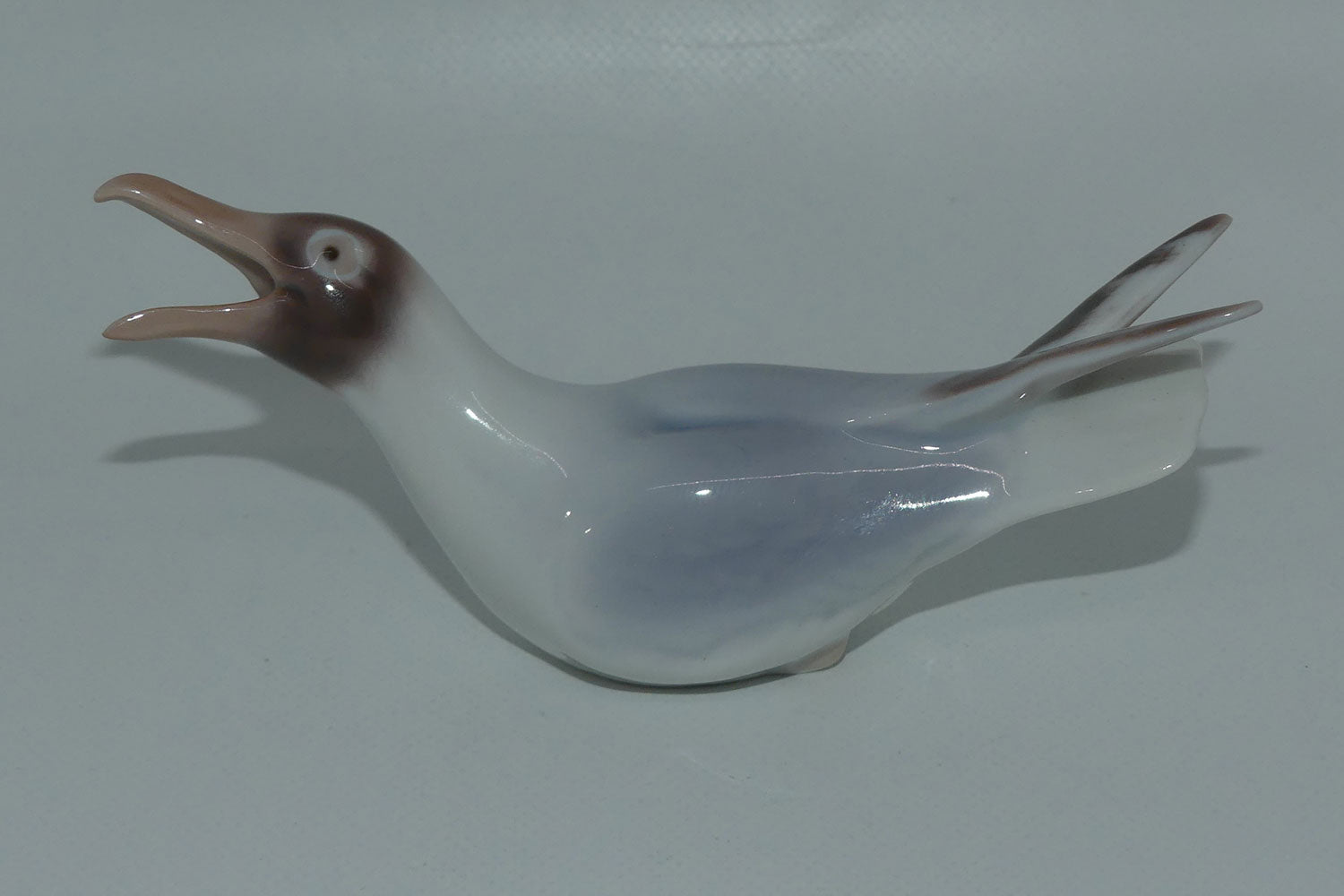 bing-and-grondahl-figure-1809-seagull-crying