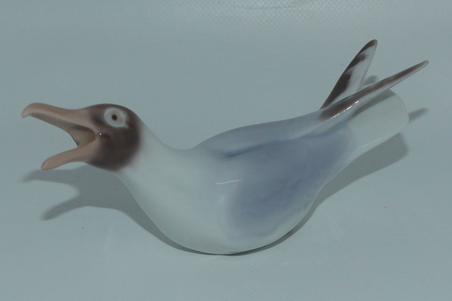 bing-and-grondahl-figure-1809-seagull-crying