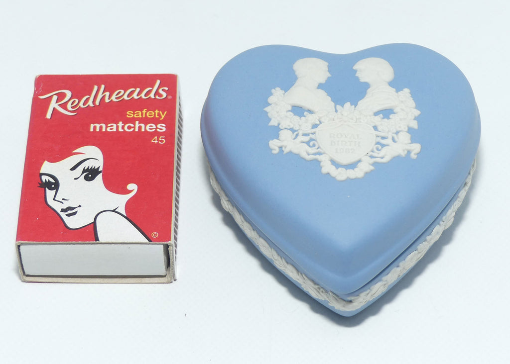 wedgwood-jasper-royalty-1982-royal-birth-heart-trinket-box