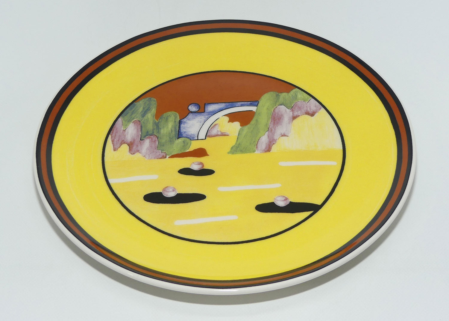 Bradex 26 W90 099.5 | Wedgwood Distinctly Different Clarice Cliff's Applique Avignon plate