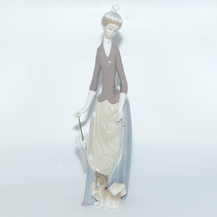 Lladro figure Woman with Dog #4761