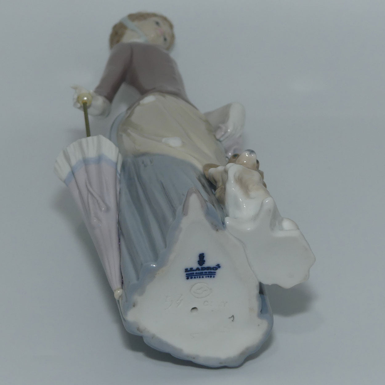 Lladro figure Woman with Dog #4761