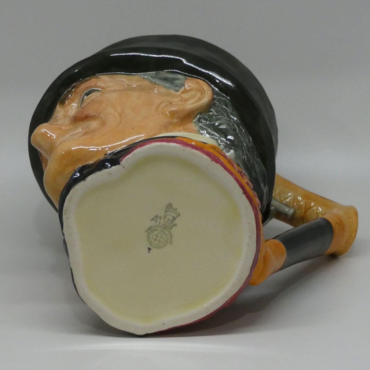 d5612-royal-doulton-large-character-jug-john-peel