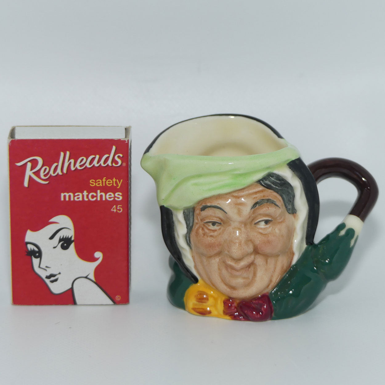D6045 Royal Doulton miniature character jug Sairey Gamp