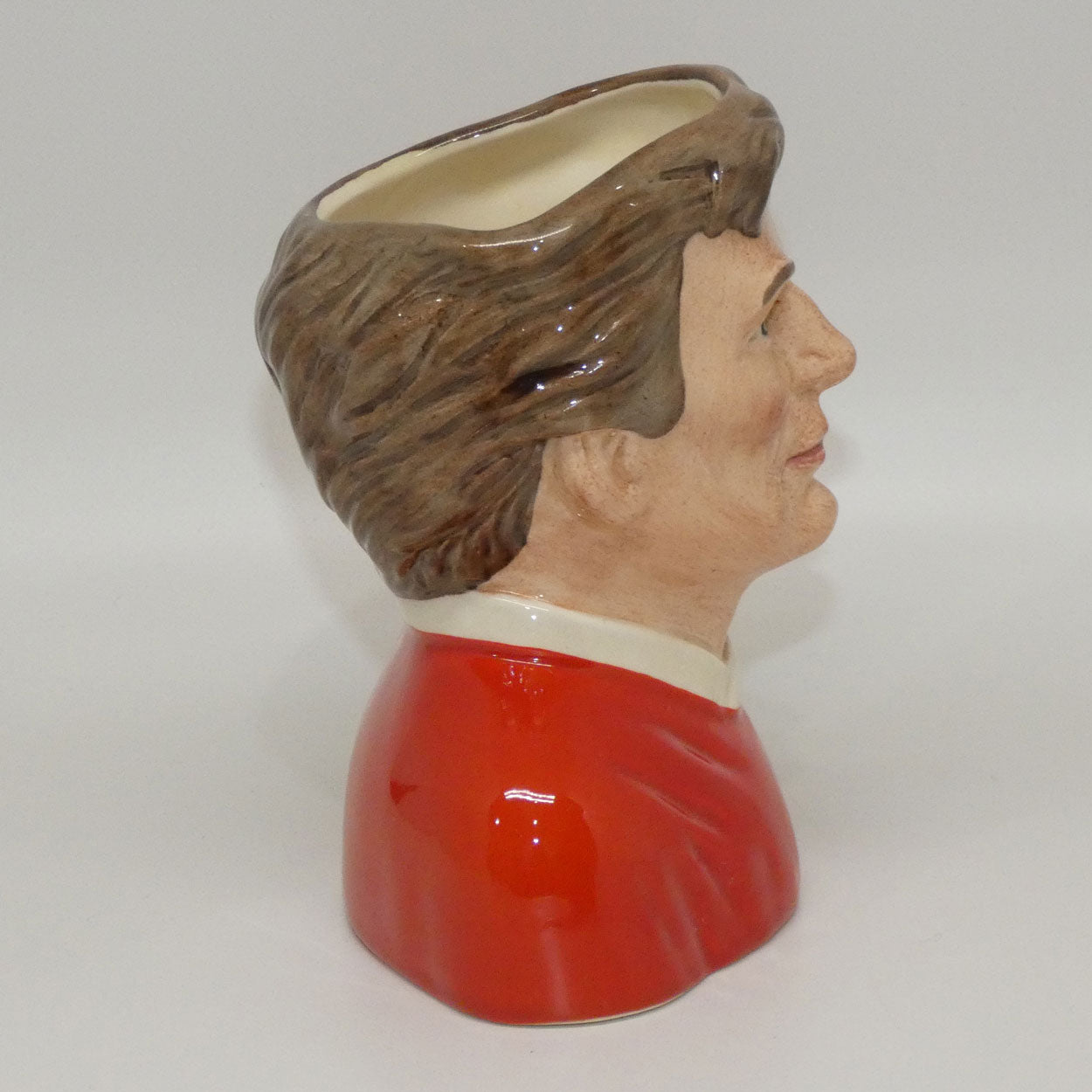 d6930-royal-doulton-character-jug-football-supporter-liverpool