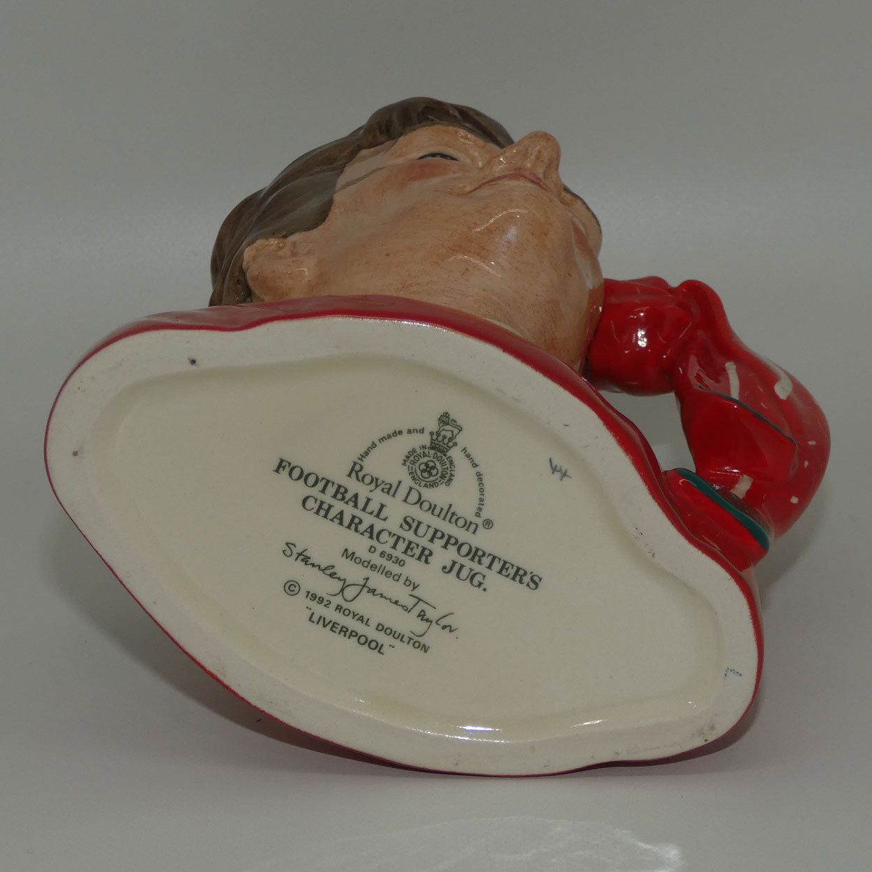 d6930-royal-doulton-character-jug-football-supporter-liverpool