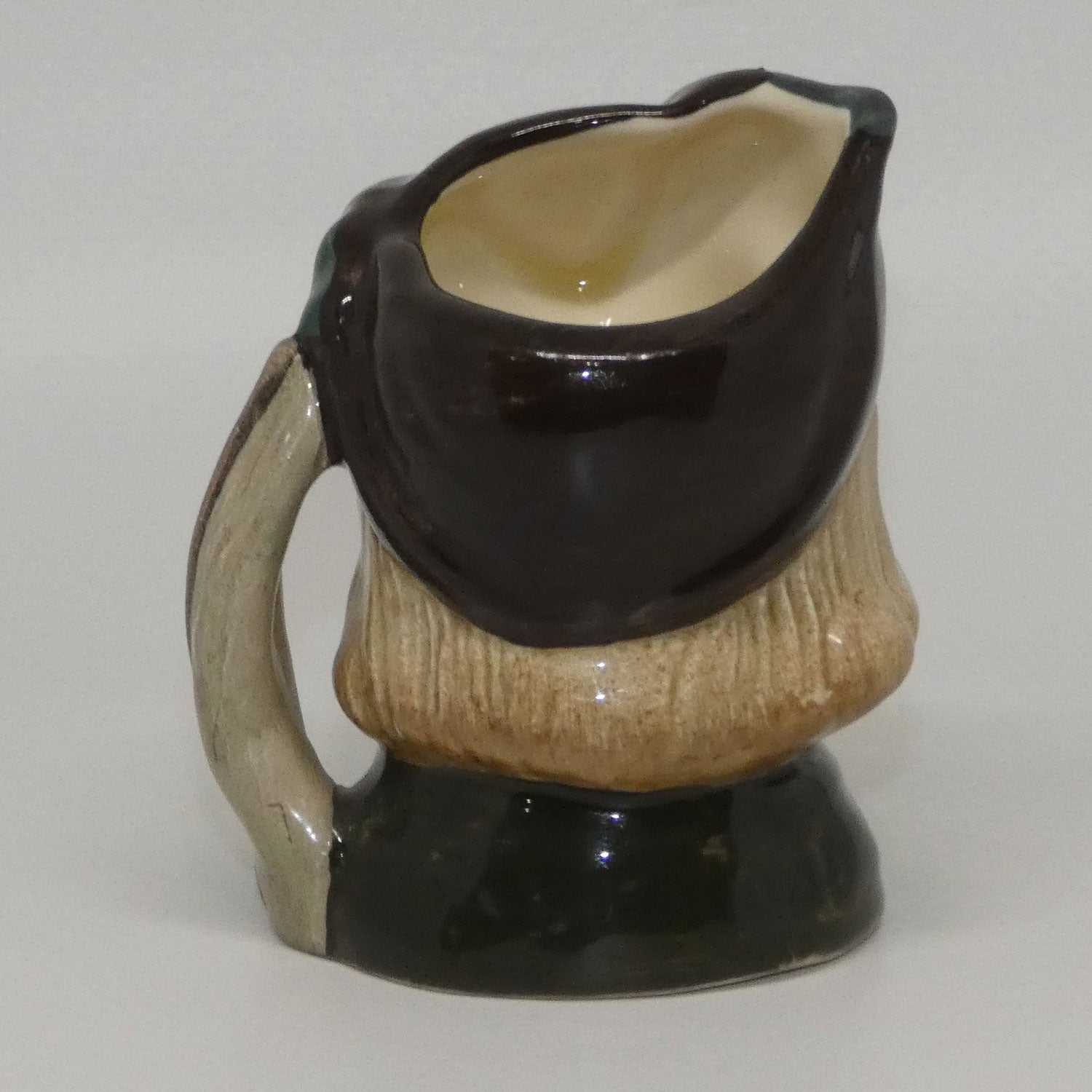 d6541-royal-doulton-character-jug-robin-hood