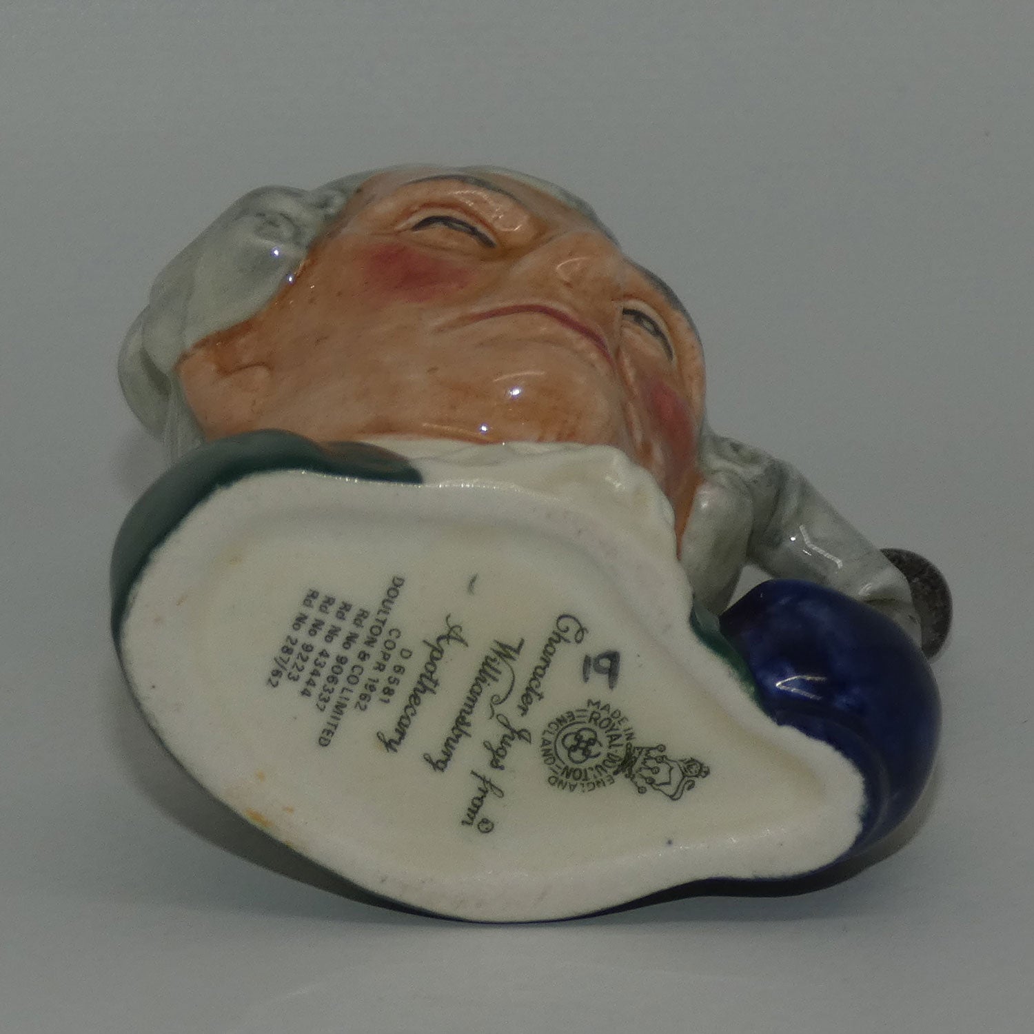 d6581-royal-doulton-character-jug-apothecary