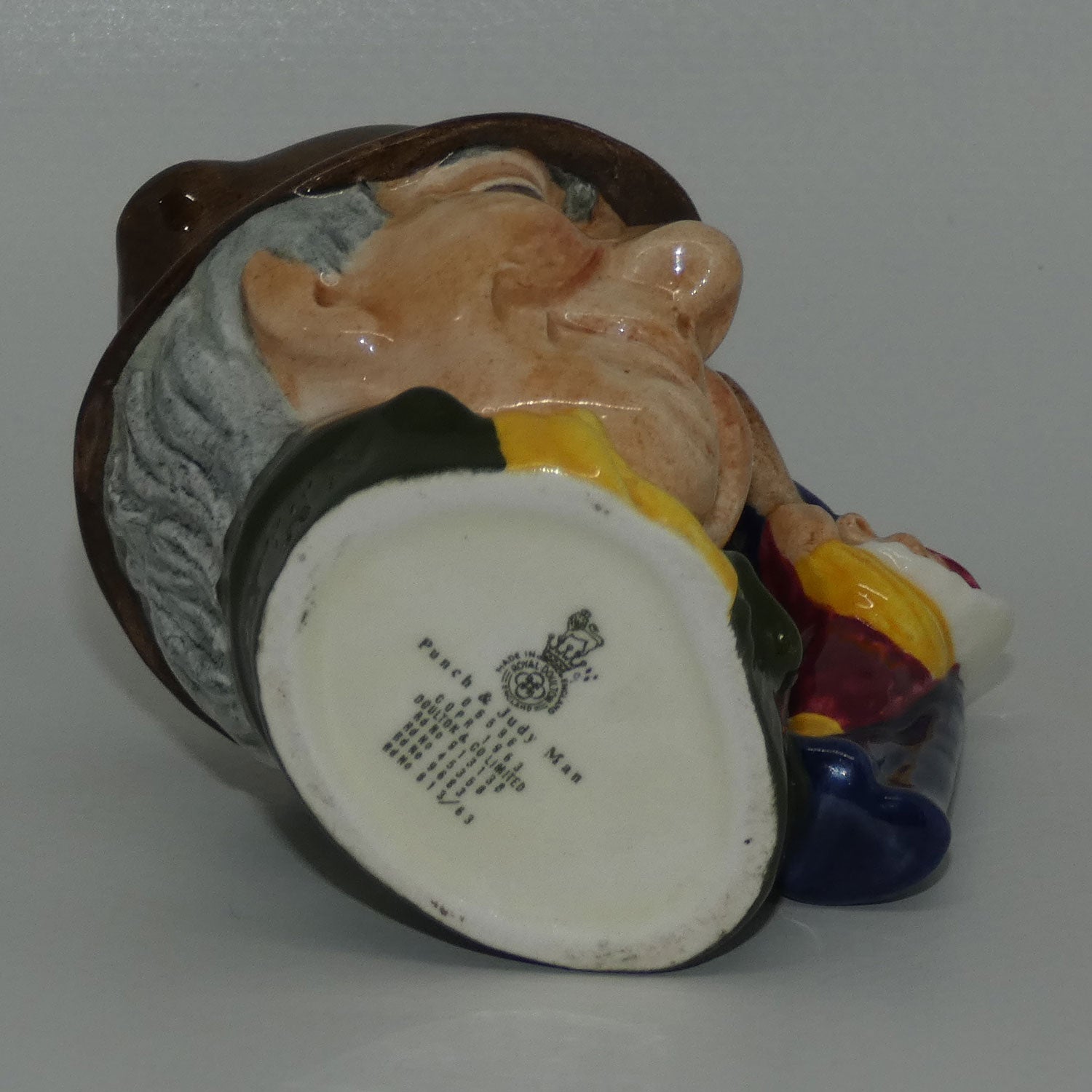 d6596-royal-doulton-character-jug-punch-and-judy-man