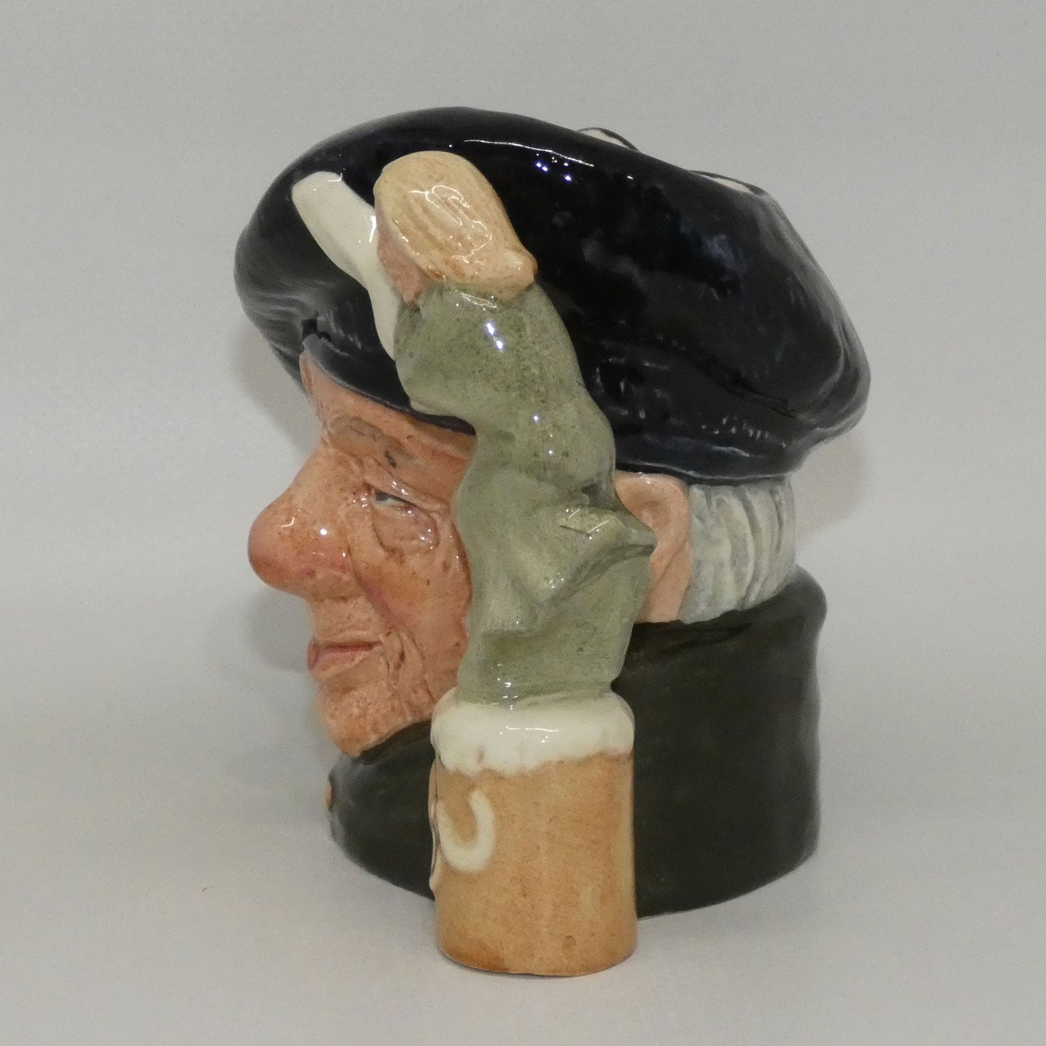 d6636-royal-doulton-character-jug-tam-oshanter