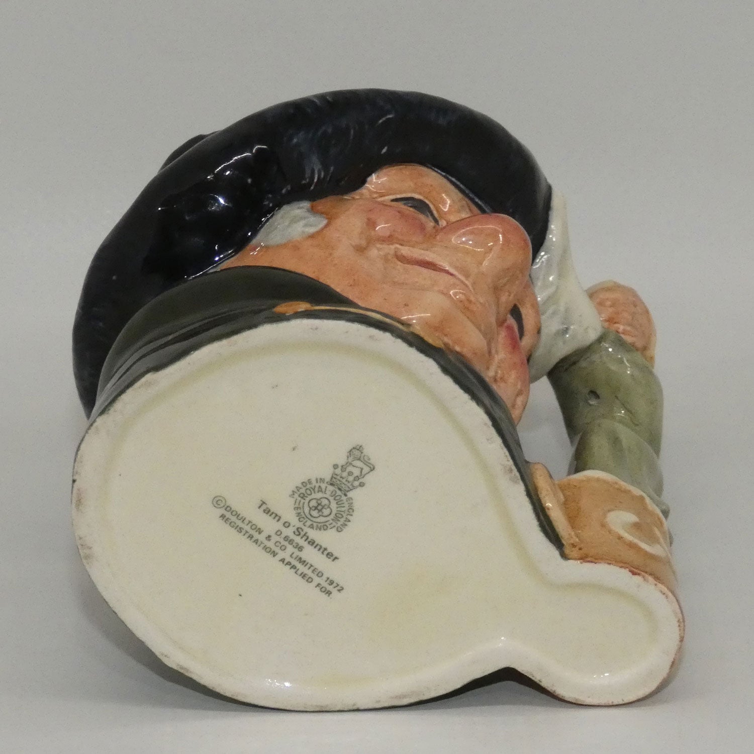 d6636-royal-doulton-character-jug-tam-oshanter