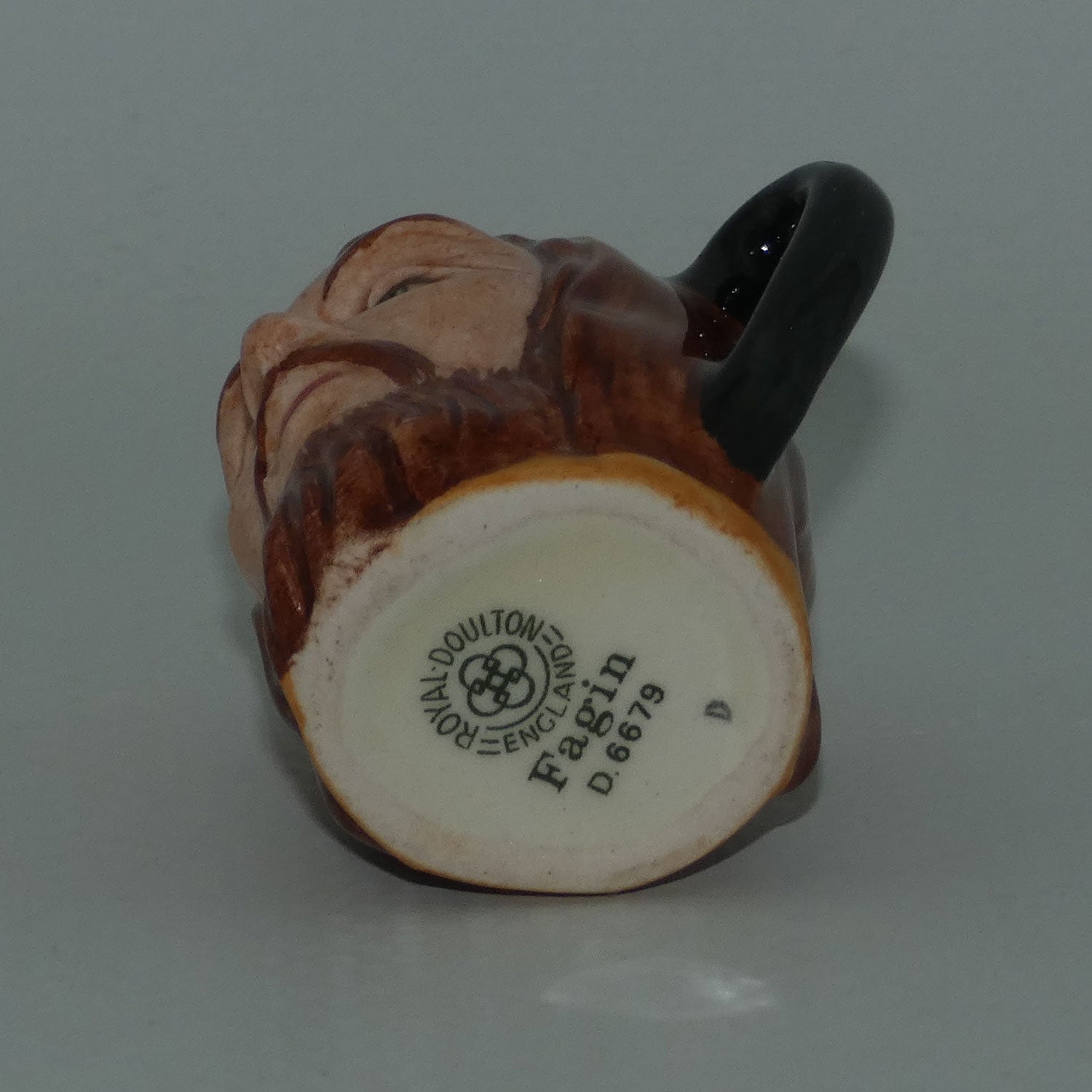 d6679-royal-doulton-character-jug-fagin