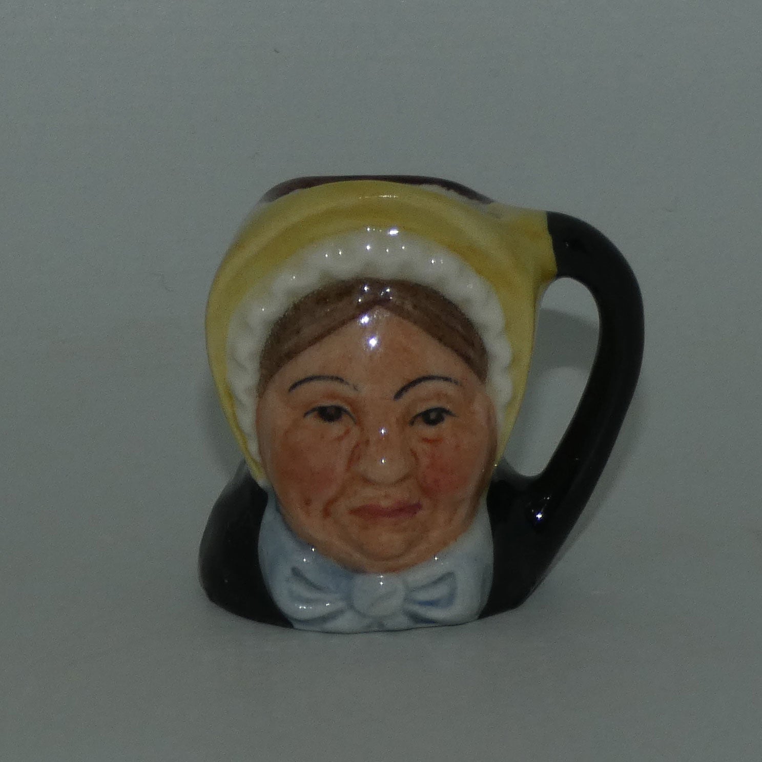 d6685-royal-doulton-character-jug-betsy-trotwood