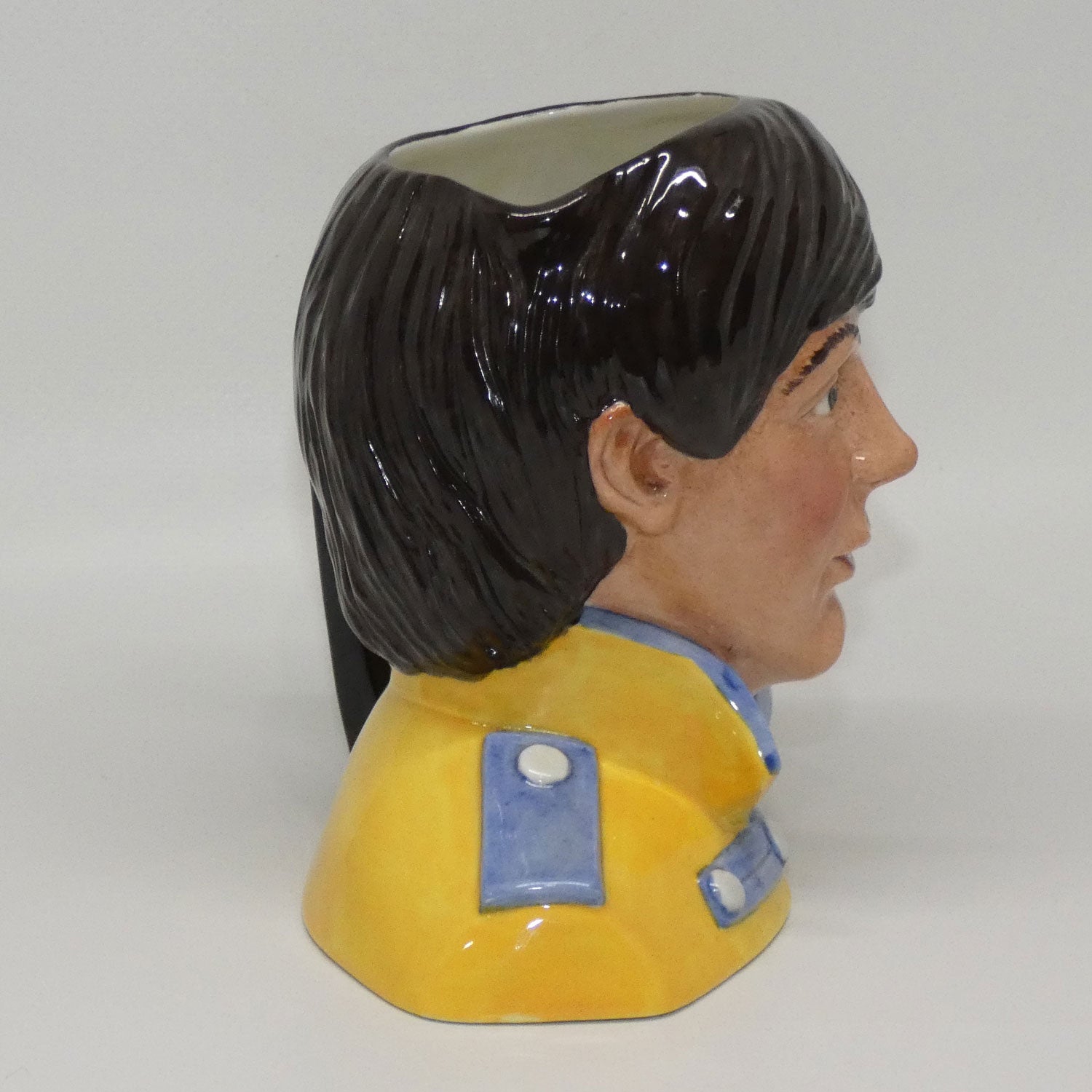 d6724-royal-doulton-character-jug-paul-mccartney