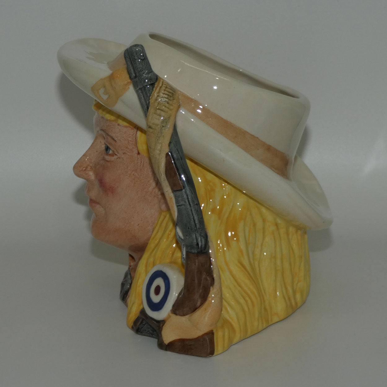 d6732-royal-doulton-character-jug-annie-oakley