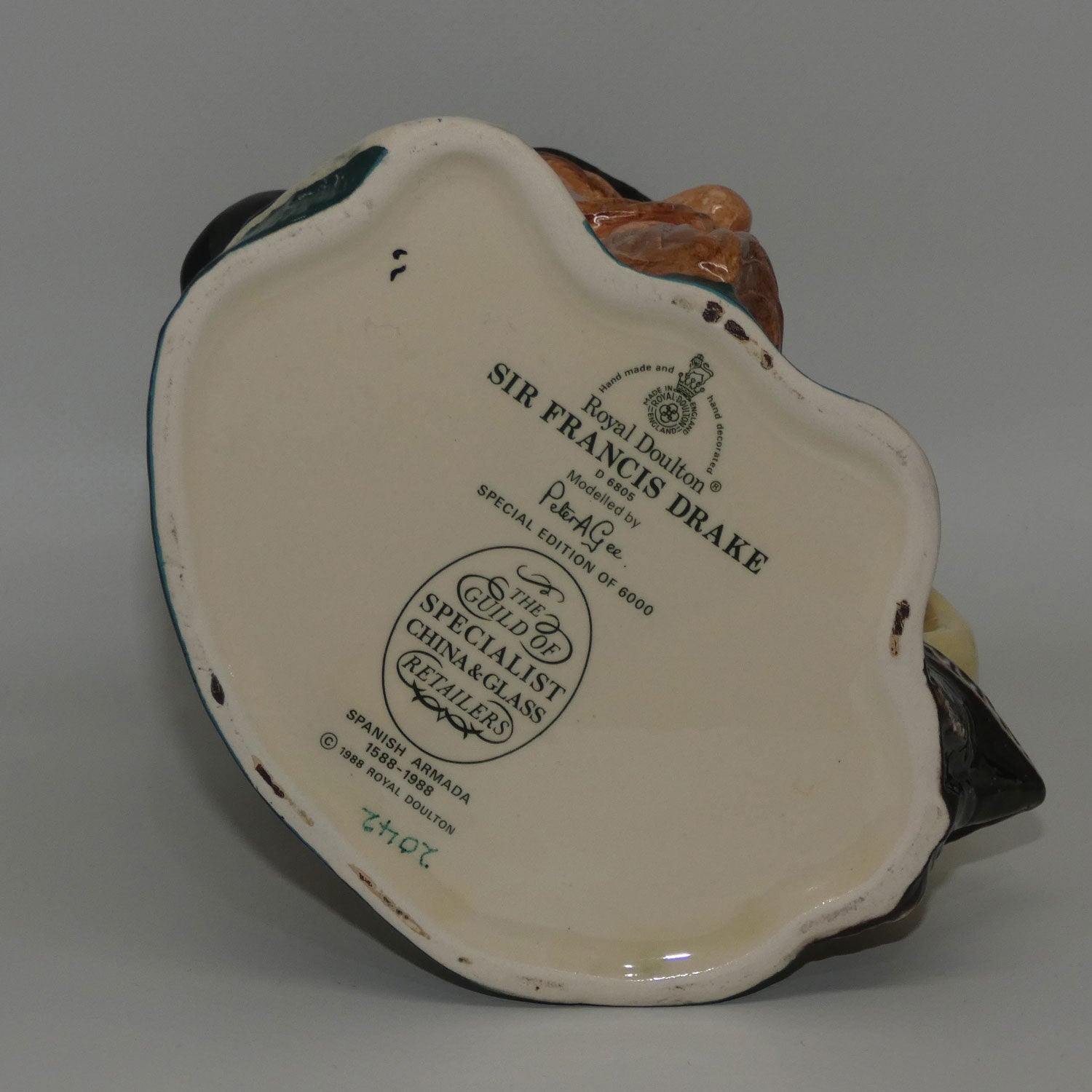 d6805-royal-doulton-large-character-jug-sir-francis-drake