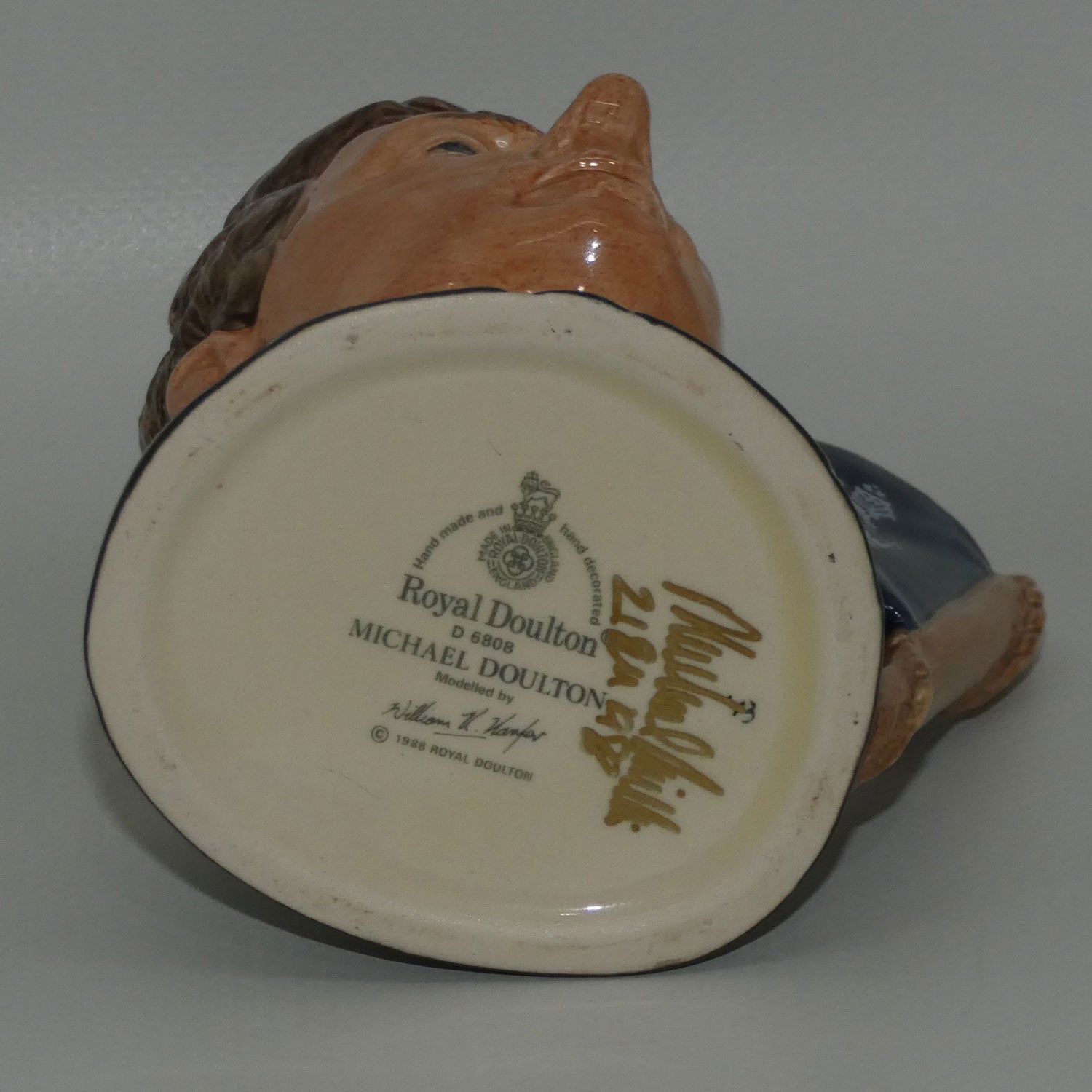 d6808-royal-doulton-character-jug-michael-doulton