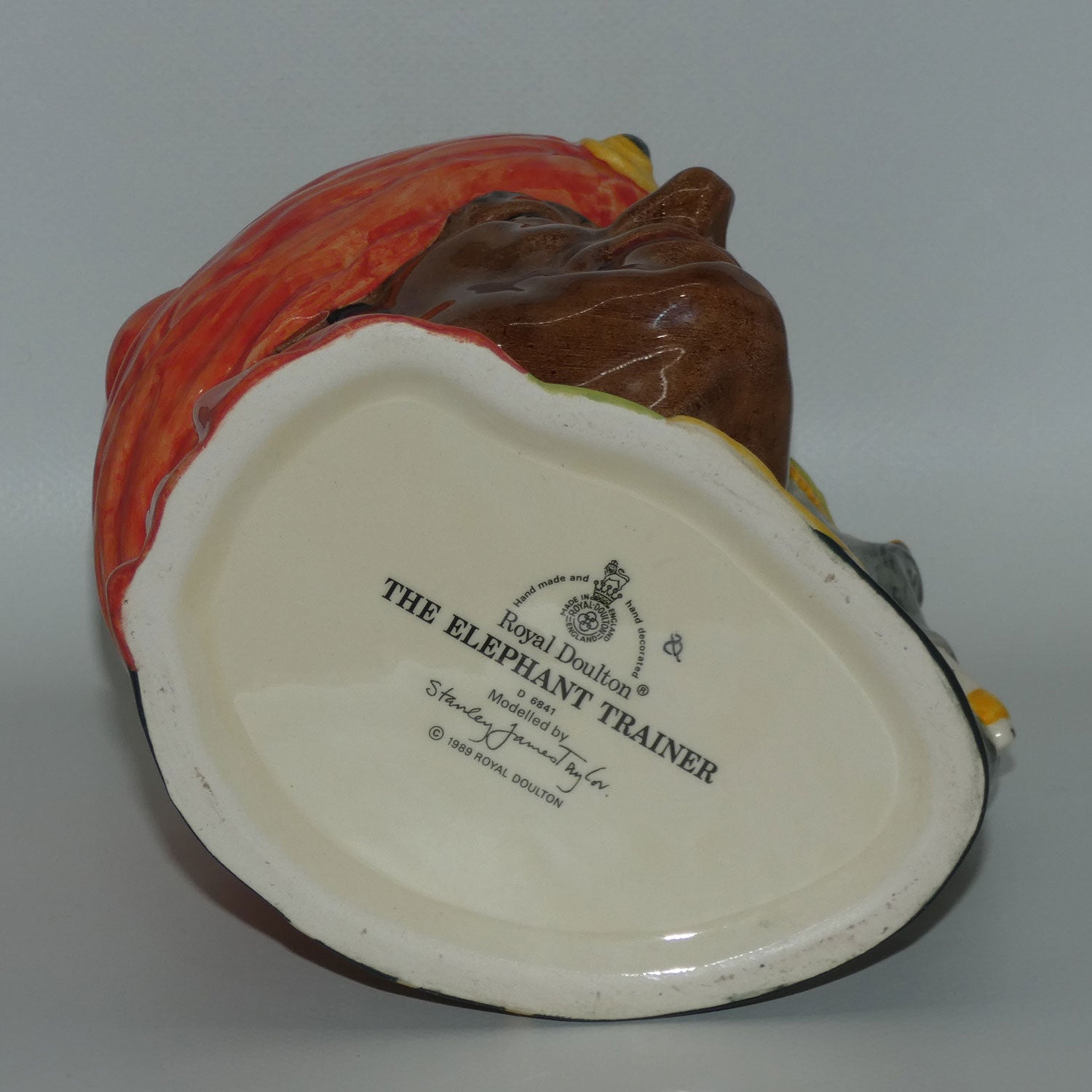 d6841-royal-doulton-character-jug-the-elephant-trainer