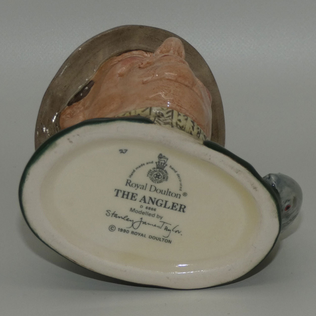 d6866-royal-doulton-character-jug-the-angler