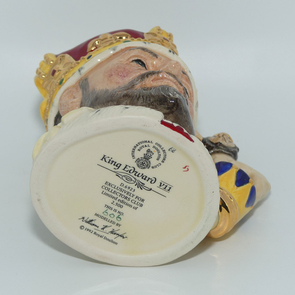D6923 Royal Doulton small character jug King Edward VII | + Cert