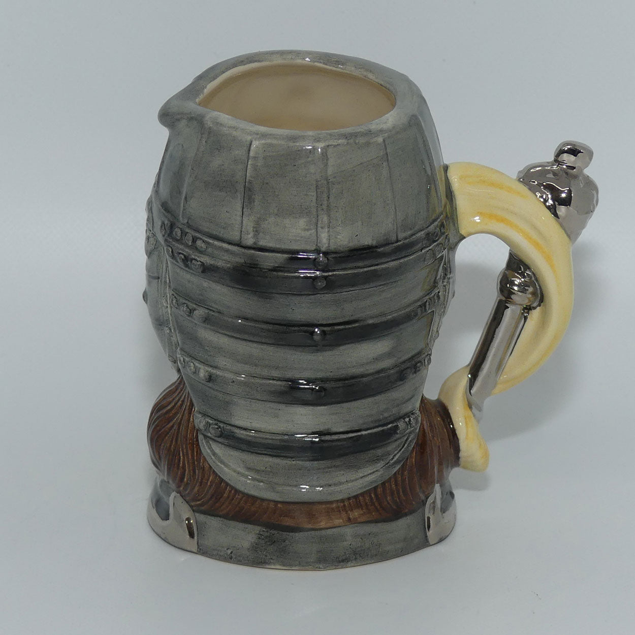 d6985-d6986-royal-doulton-small-character-jug-set-king-charles-i-oliver-cromwell-199