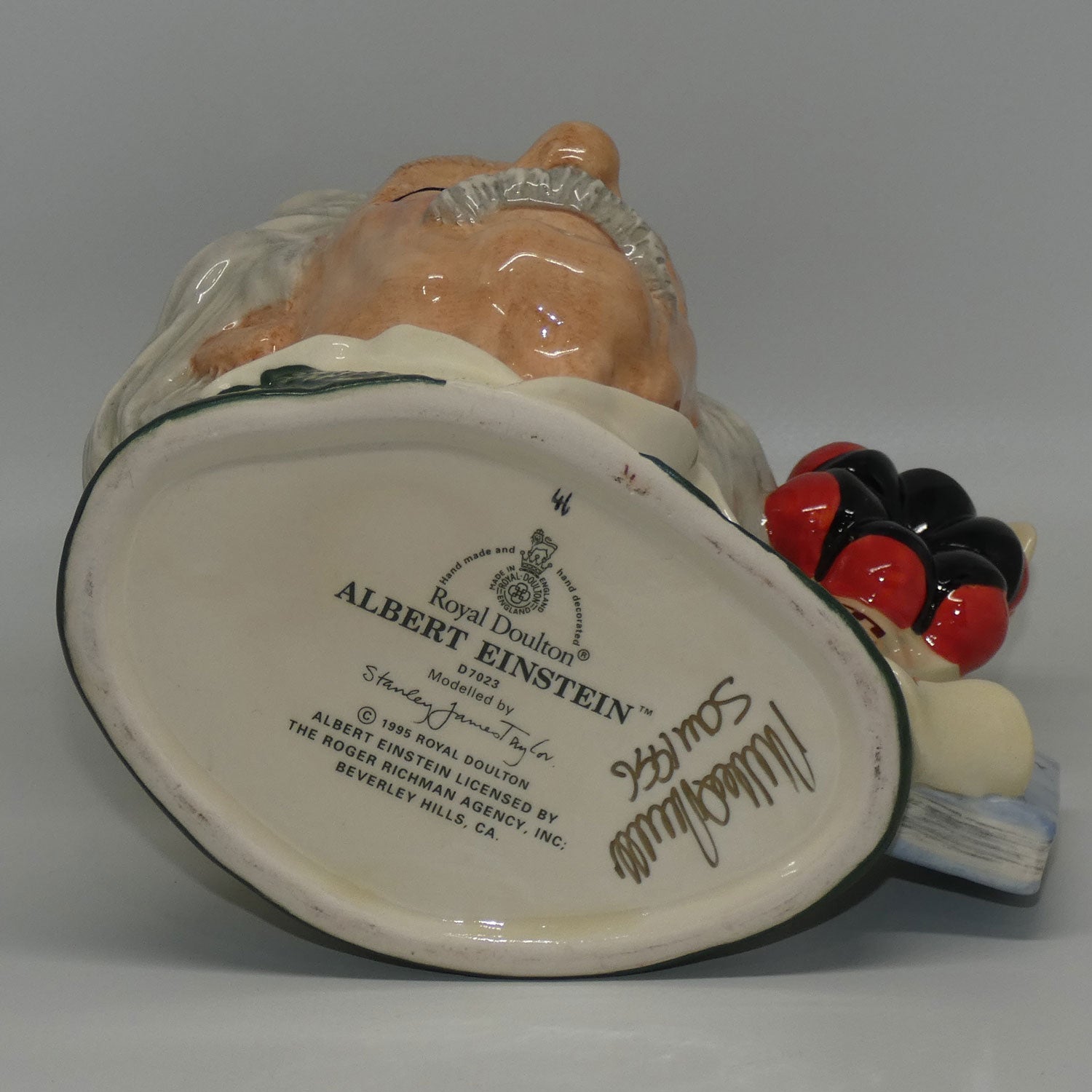 d7023-royal-doulton-character-jug-albert-einstein