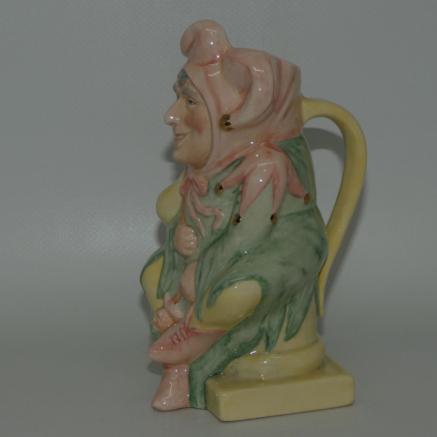 d7109-7110-royal-doulton-toby-jugs-jester-lady-jester