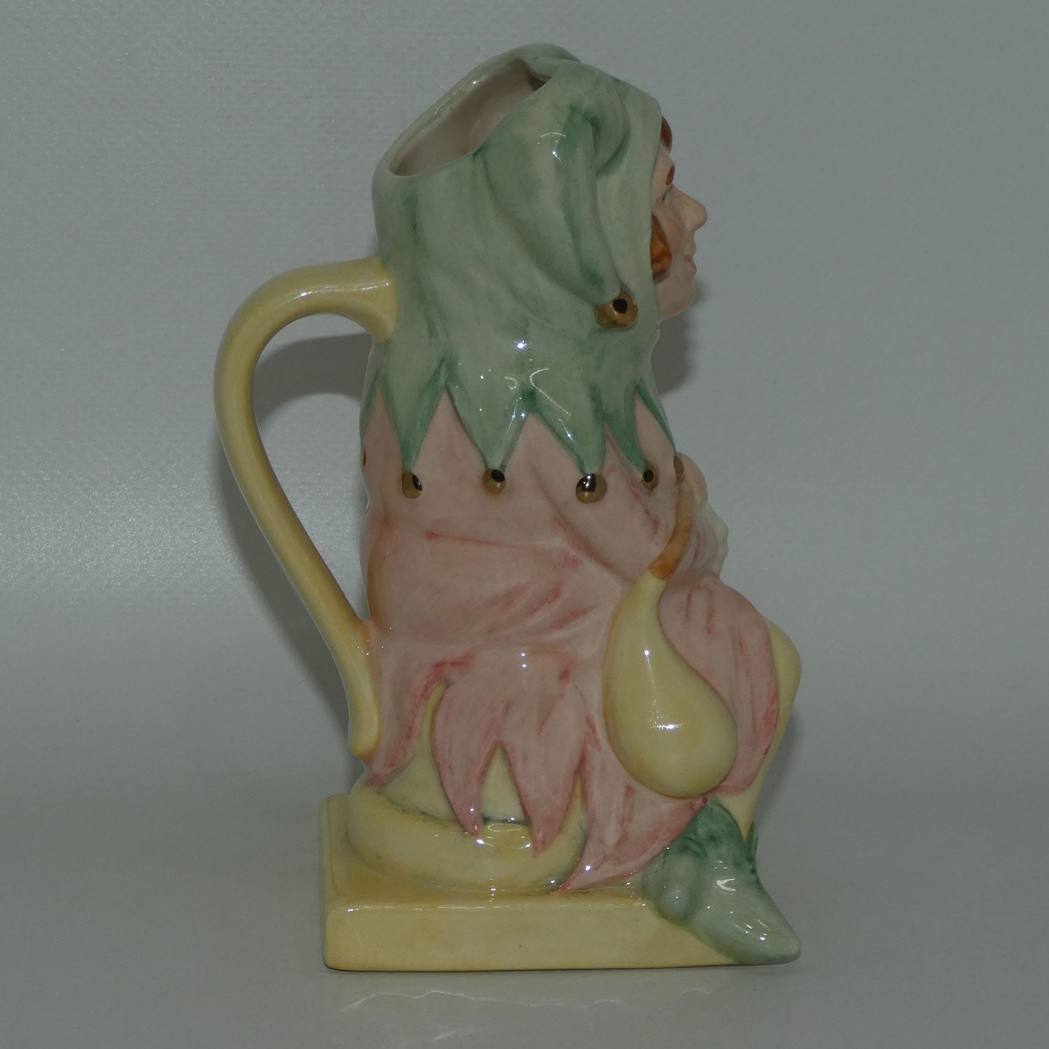d7109-7110-royal-doulton-toby-jugs-jester-lady-jester