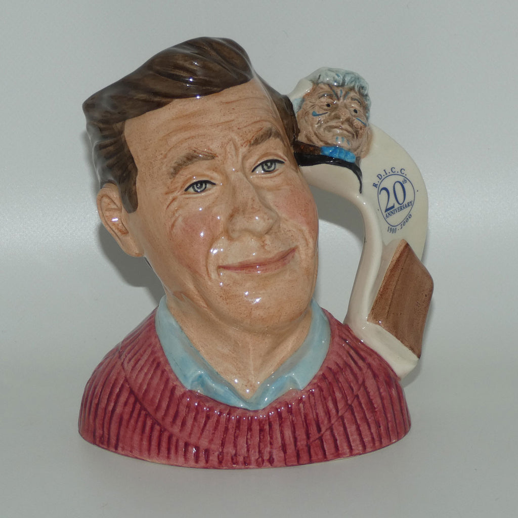 D7147 Royal Doulton small character jug The Jug Collector | signed