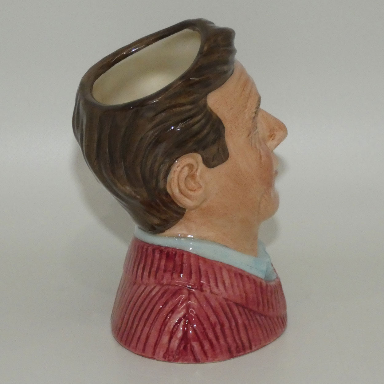 D7147 Royal Doulton small character jug The Jug Collector | signed