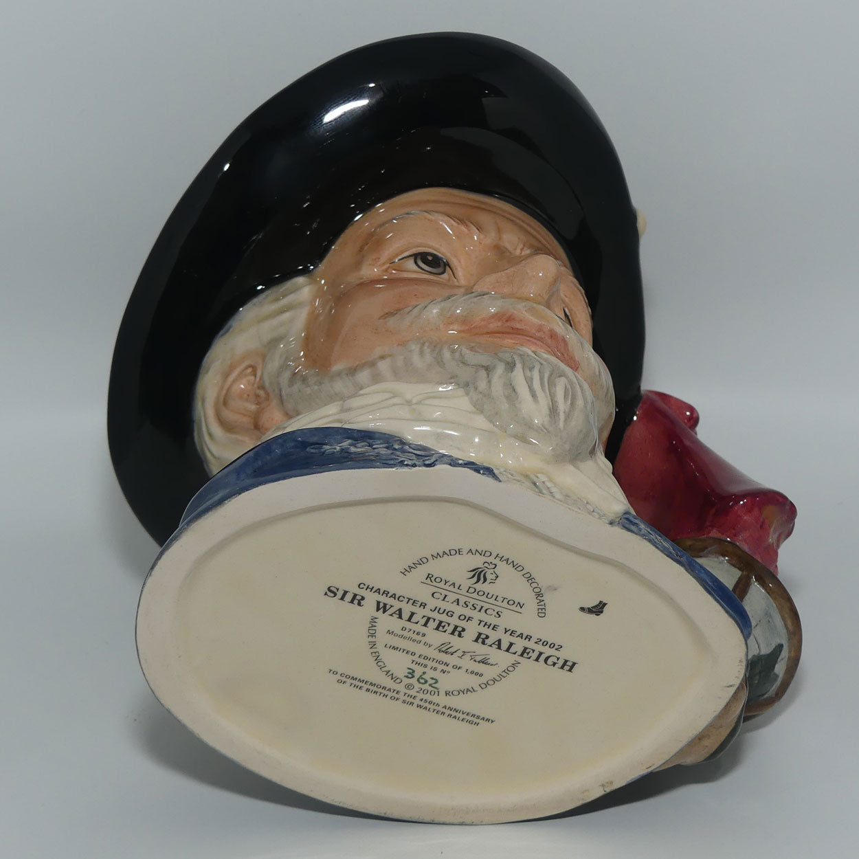 D7169 Royal Doulton large character jug Sir Walter Raleigh | #362/1000 | Box + Cert
