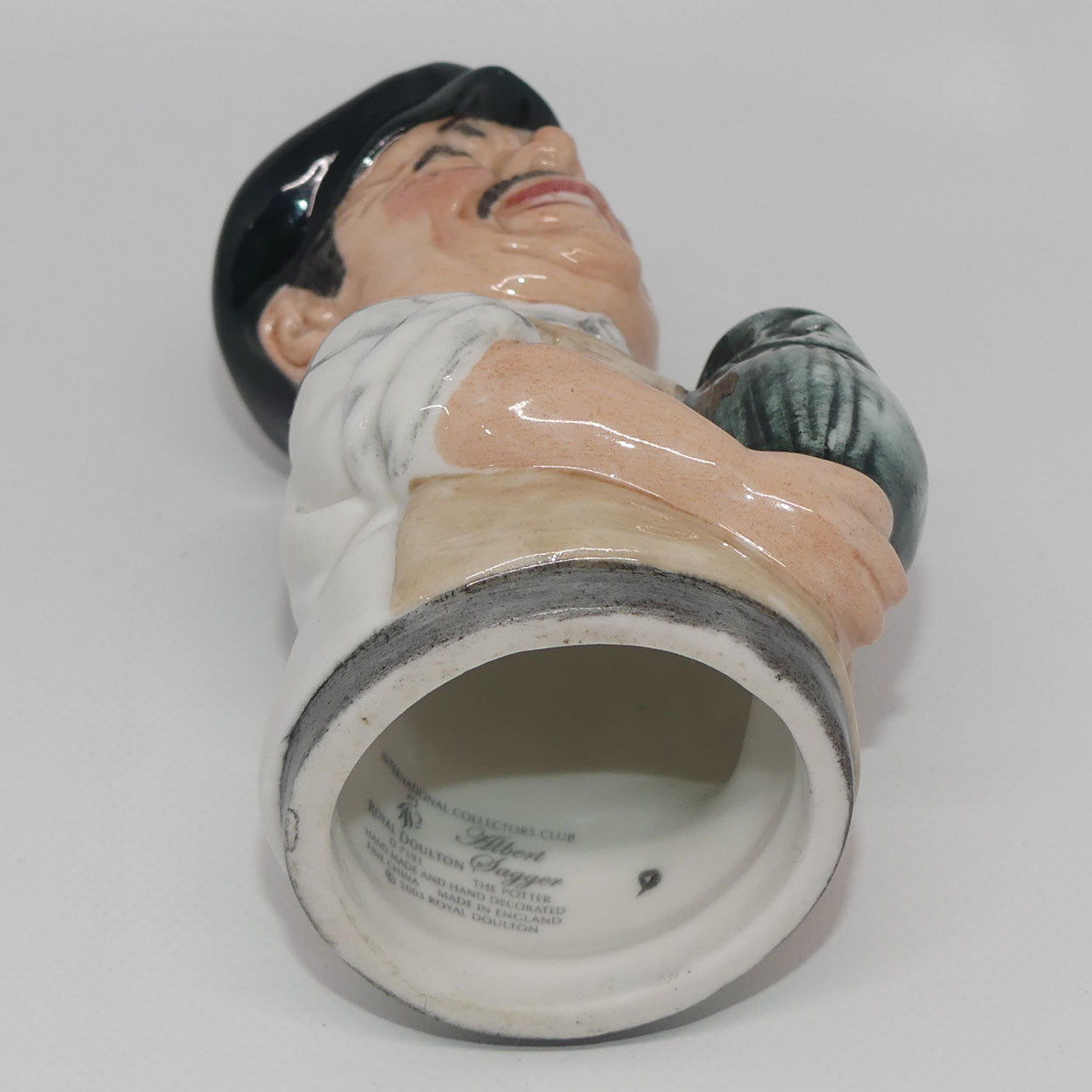 d7191-royal-doulton-doultonville-albert-sagger-the-potter-candle-snuffer