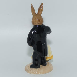 DB126 Royal Doulton Bunnykins Magician | Red Cumerbund | no box