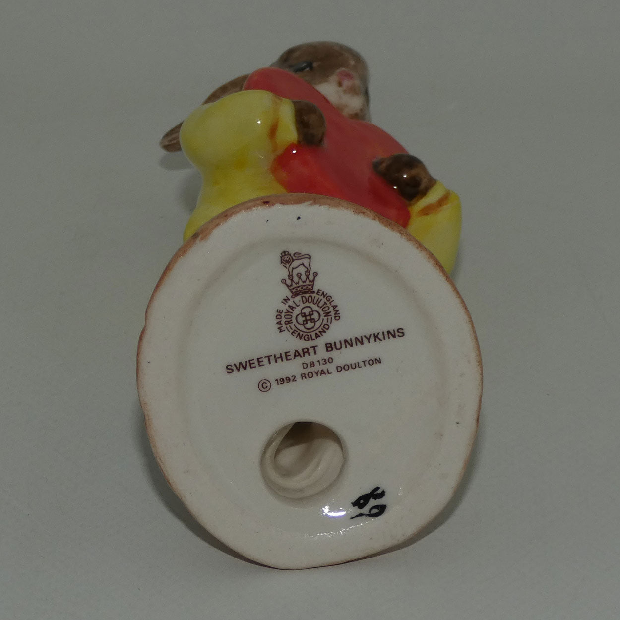 db130-royal-doulton-bunnykins-sweetheart-box