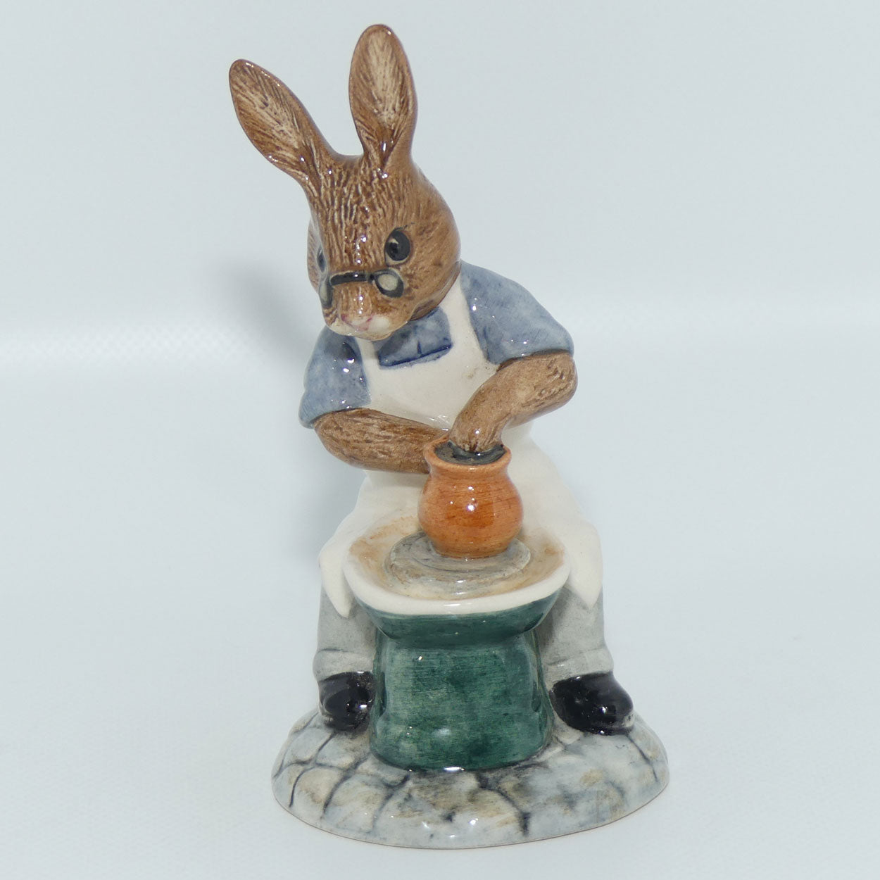 DB131 Royal Doulton Bunnykins Master Potter | boxed