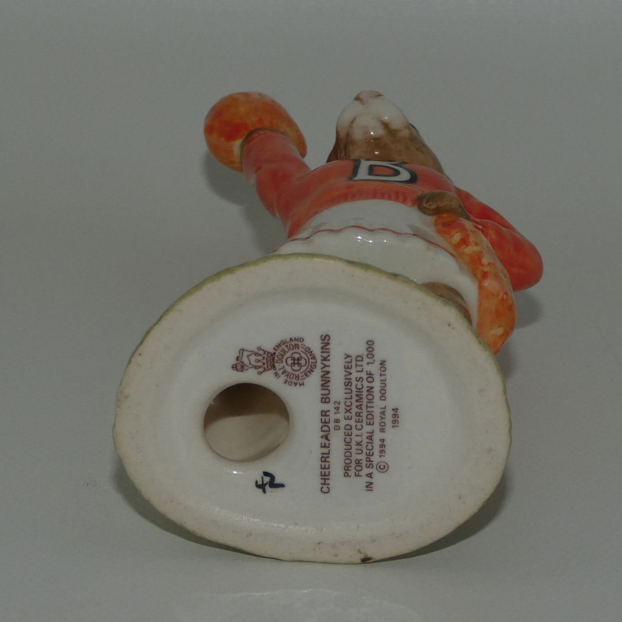 db142-royal-doulton-bunnykins-cheerleader-red