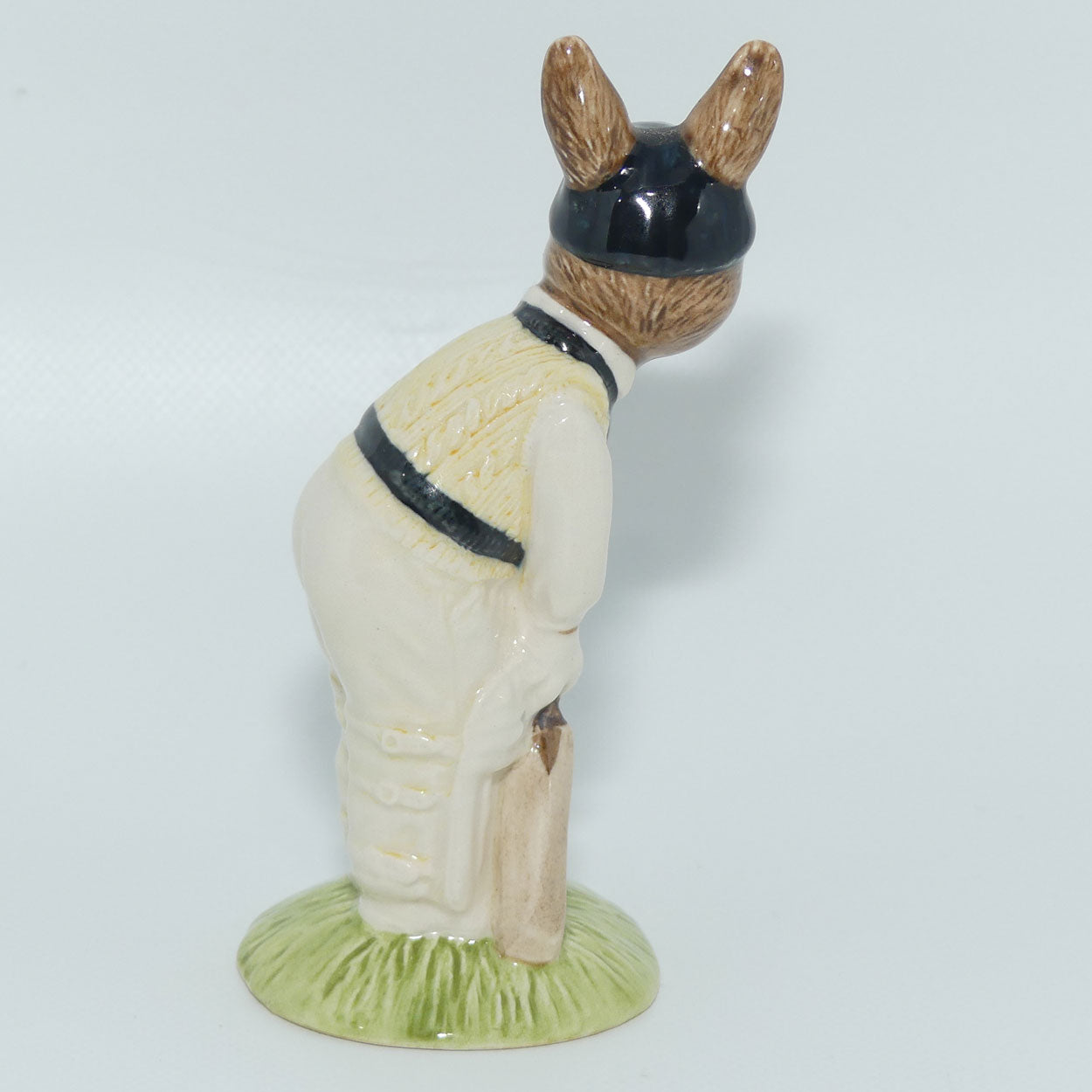 DB144 Royal Doulton Bunnykins Batsman | no box