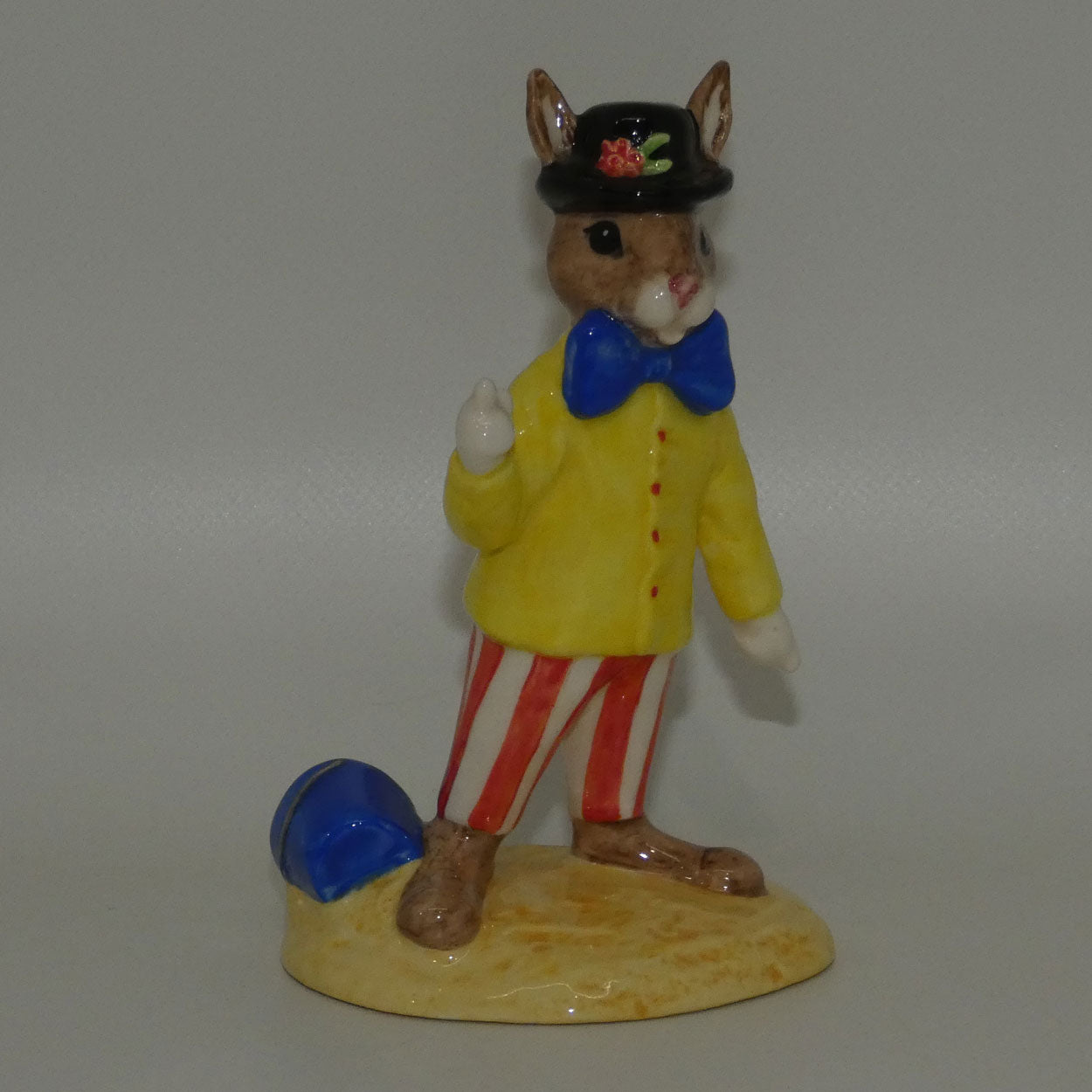 db171-royal-doulton-bunnykins-joker