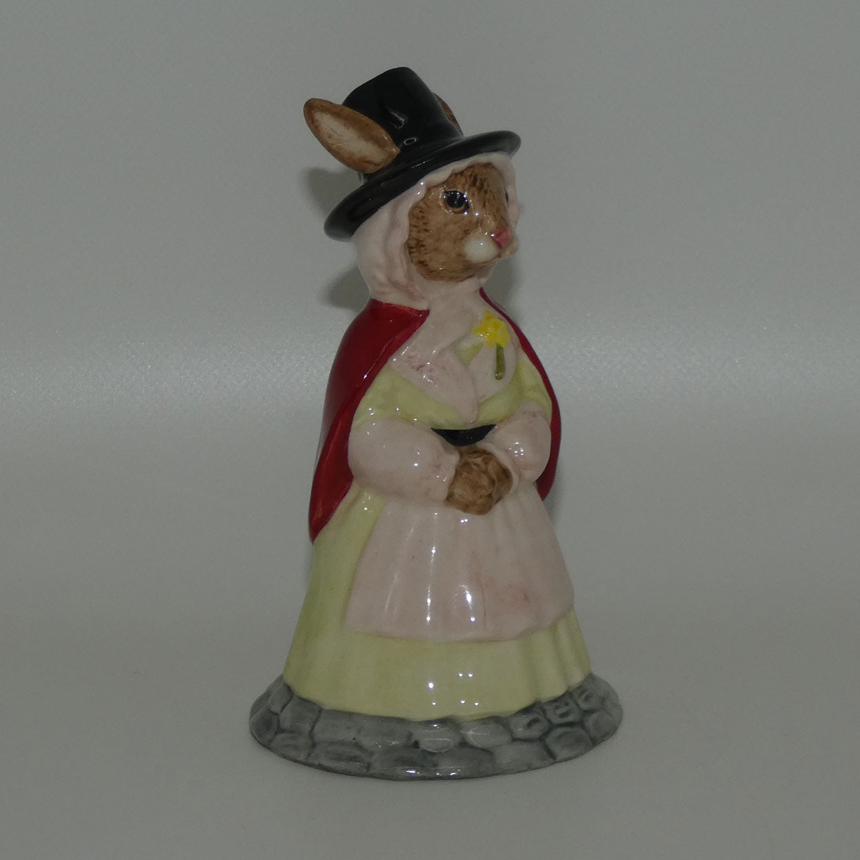 db172-royal-doulton-bunnykins-welsh-lady