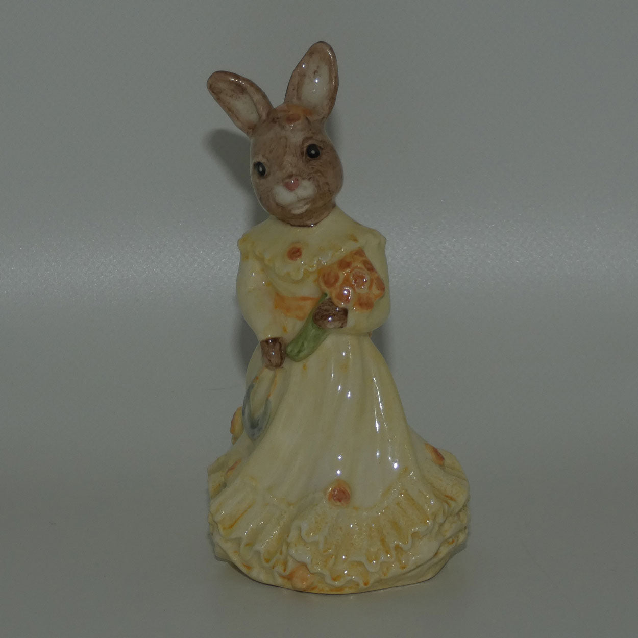 db173-royal-doulton-bunnykins-bridesmaid-bunnykins