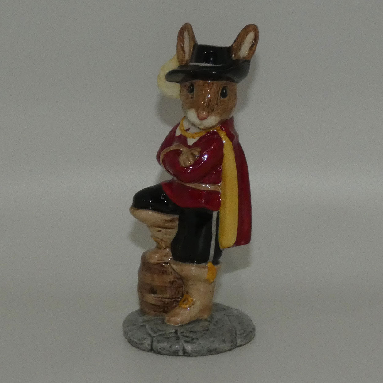 db179-royal-doulton-bunnykins-cavalier